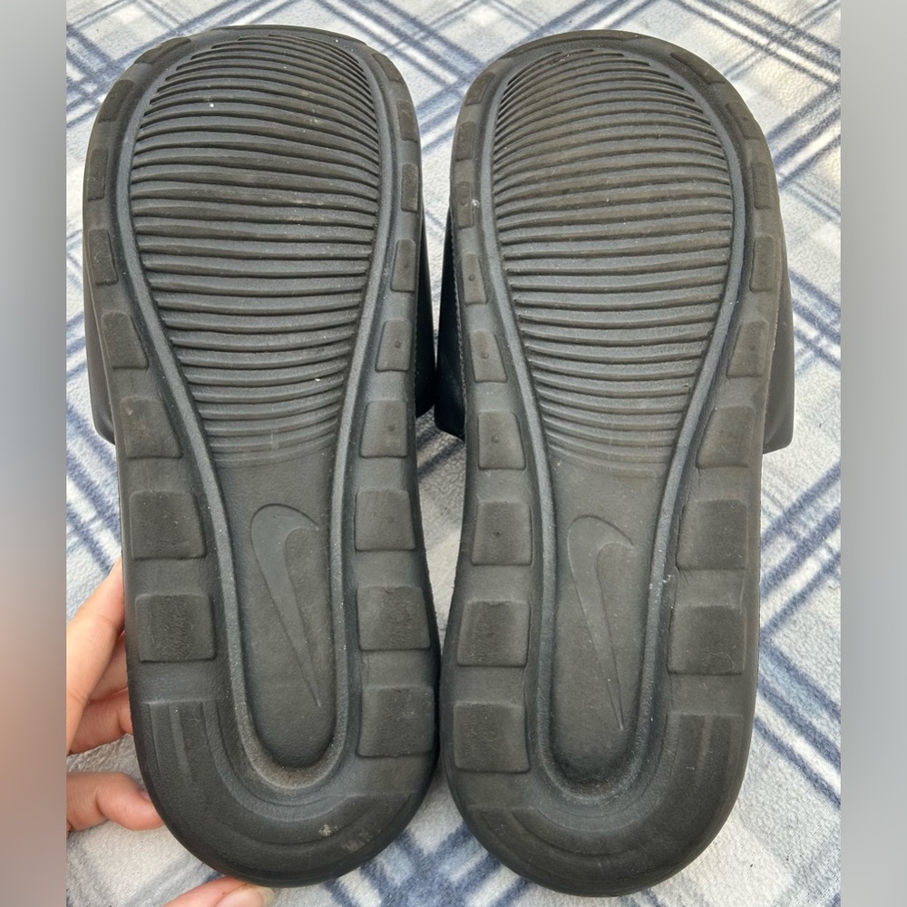 Nike Black Slides with White Logo - Picture 6 of 6